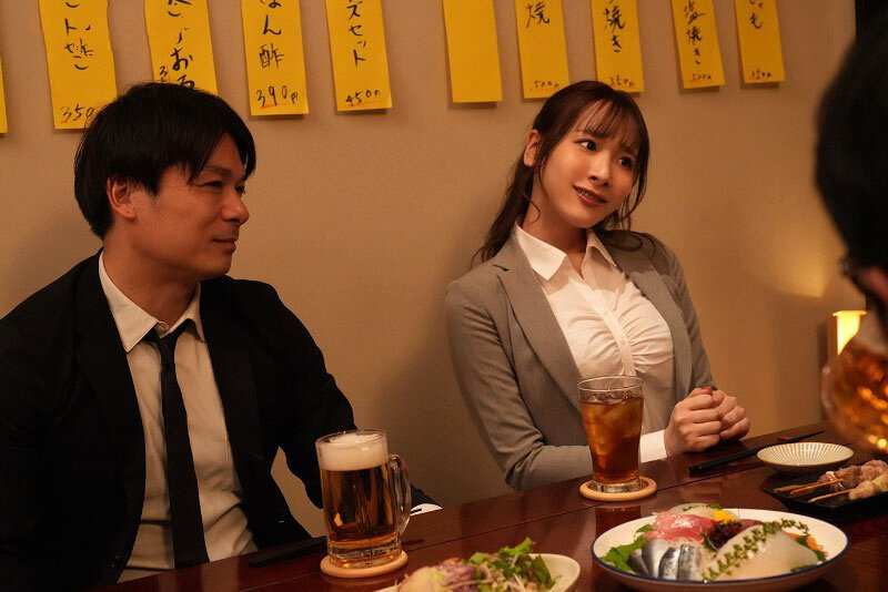 A handsome male employee was propositioned by his drunk boss with fake big breasts