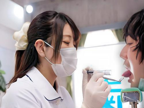 女性医生...